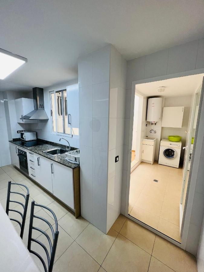APARTAMENTO CENTRO 3 HABITACIONES CON AIRE ACONDICIONADO A 150m DE LA PLAYA Peníscola Exterior foto